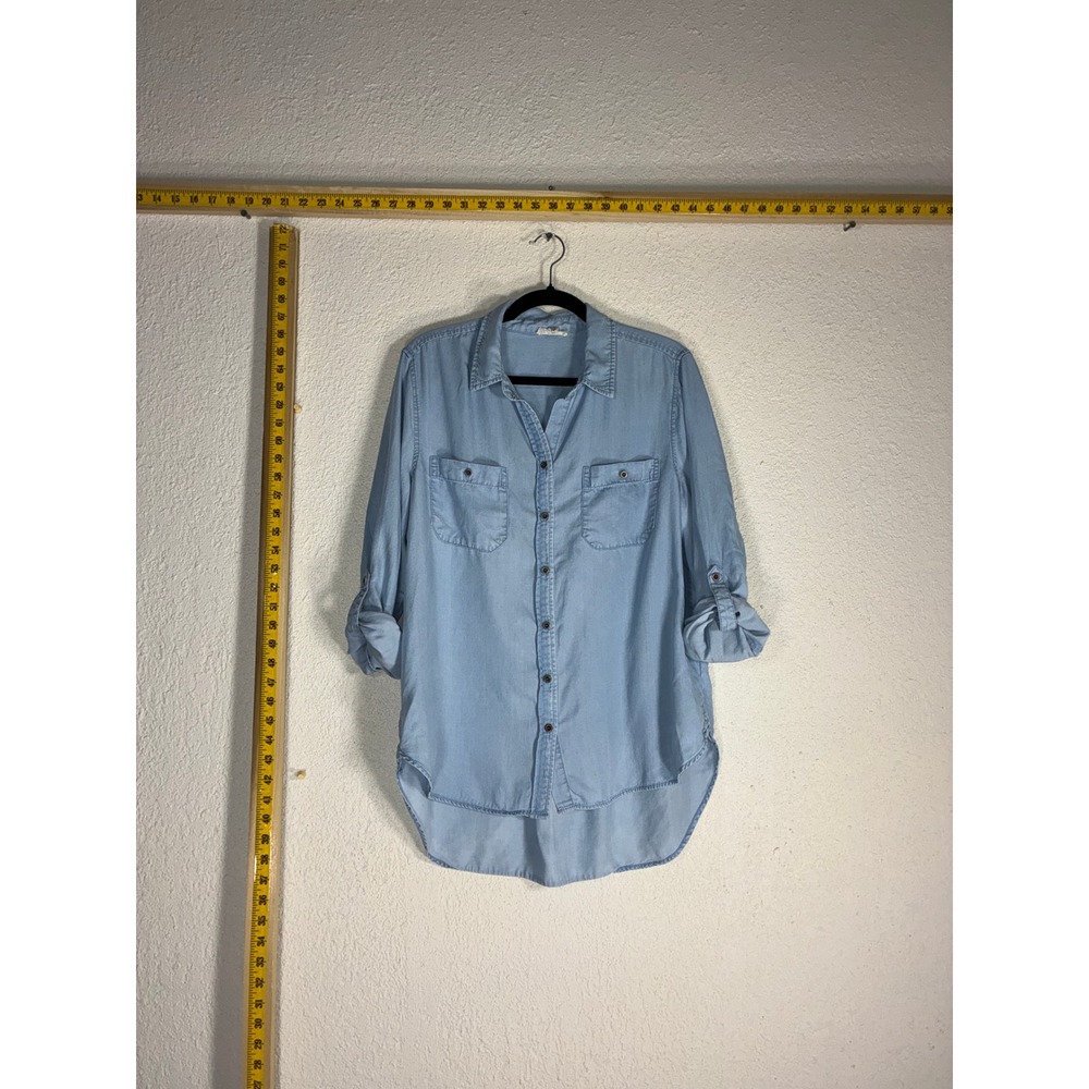 Cloth & Stone Light Blue Chambray Shirt - M - Roll Tab sleeve Boho Casual